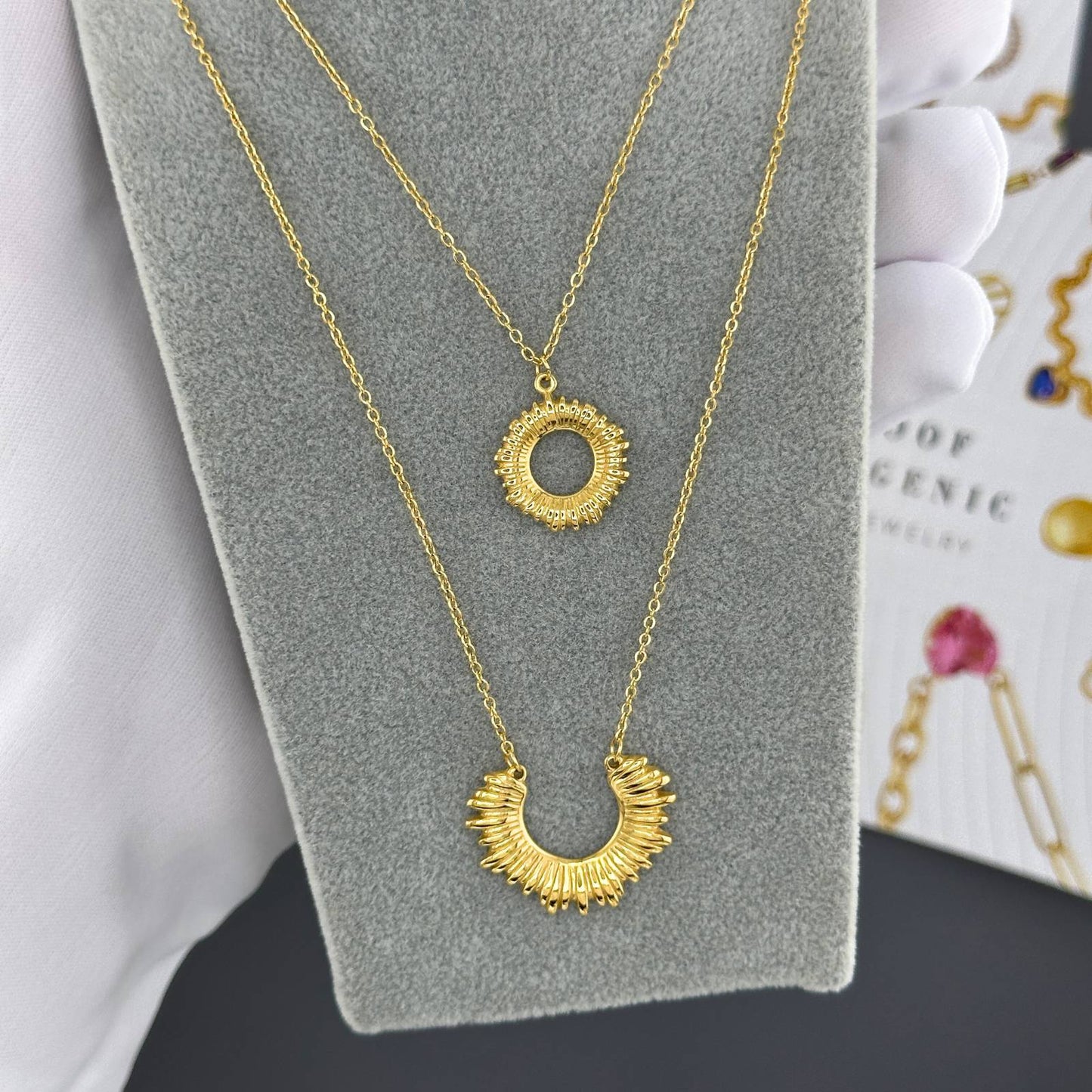 18K gold plated Stainless steel Flowers necklace, Intensity