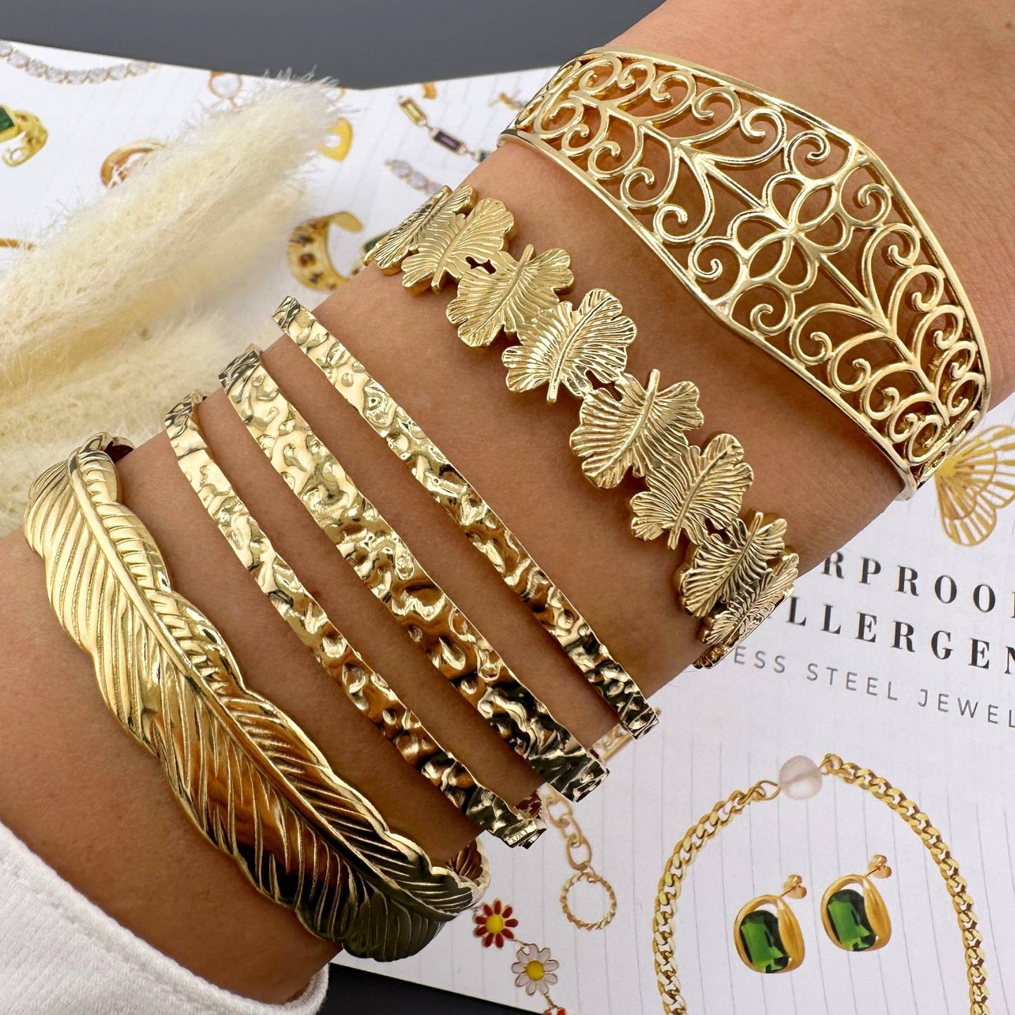 18K gold plated Stainless steel Feather bracelet, Intensity
