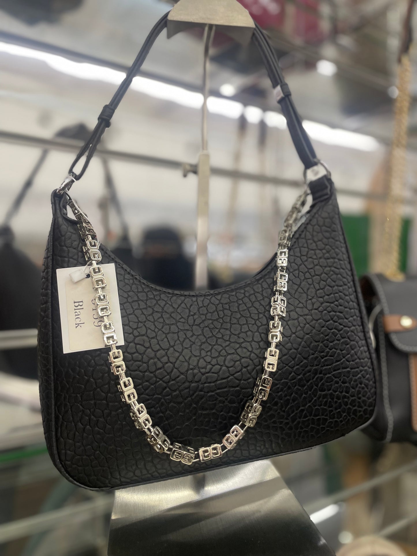 Simple plain elegant leather shoulder bag with chain