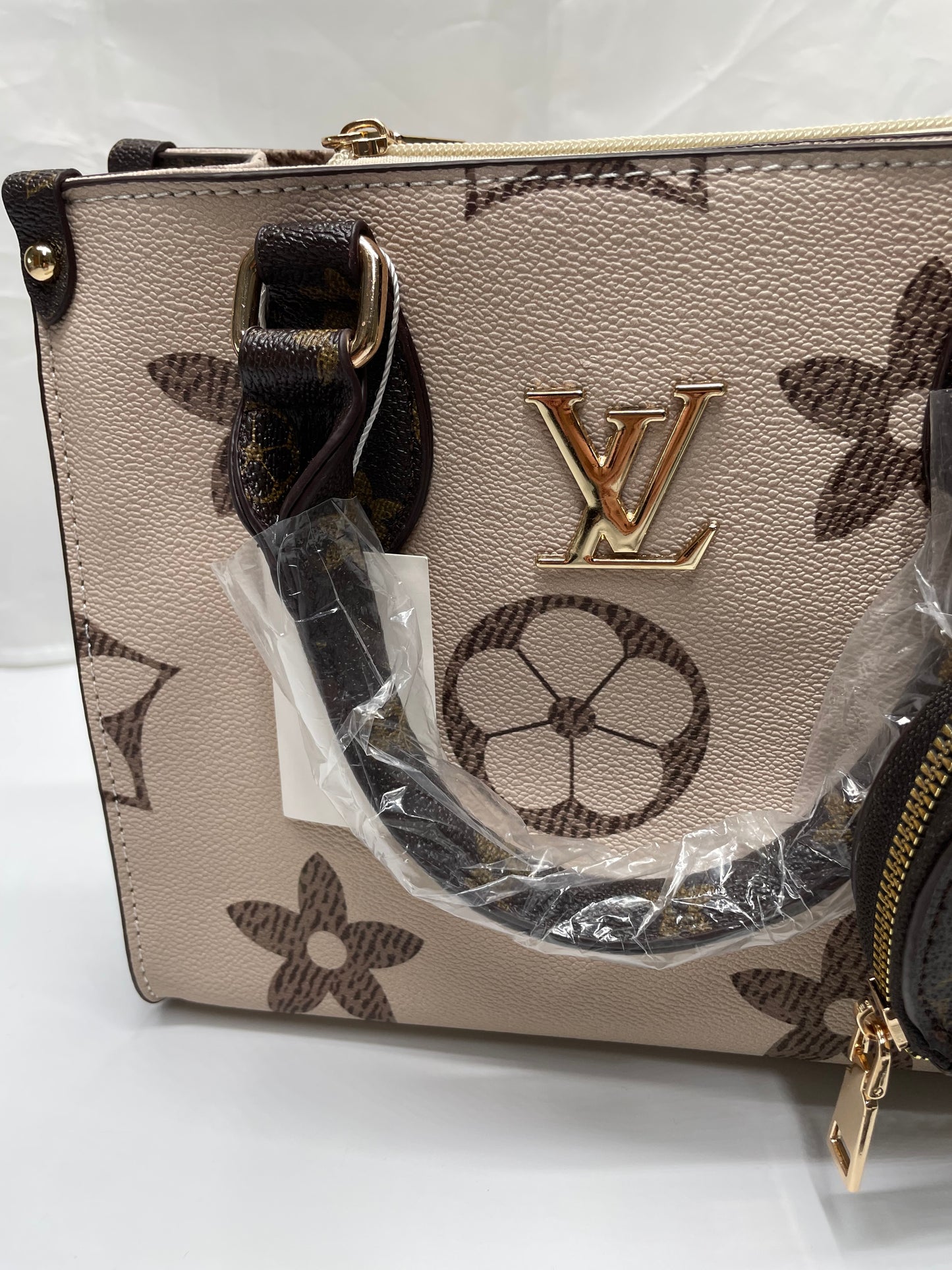 Lv tote bag with coin bag