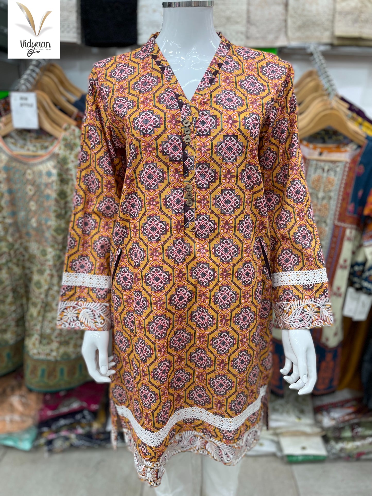 Gul Ahmed pret casual lawn cambrick kurta