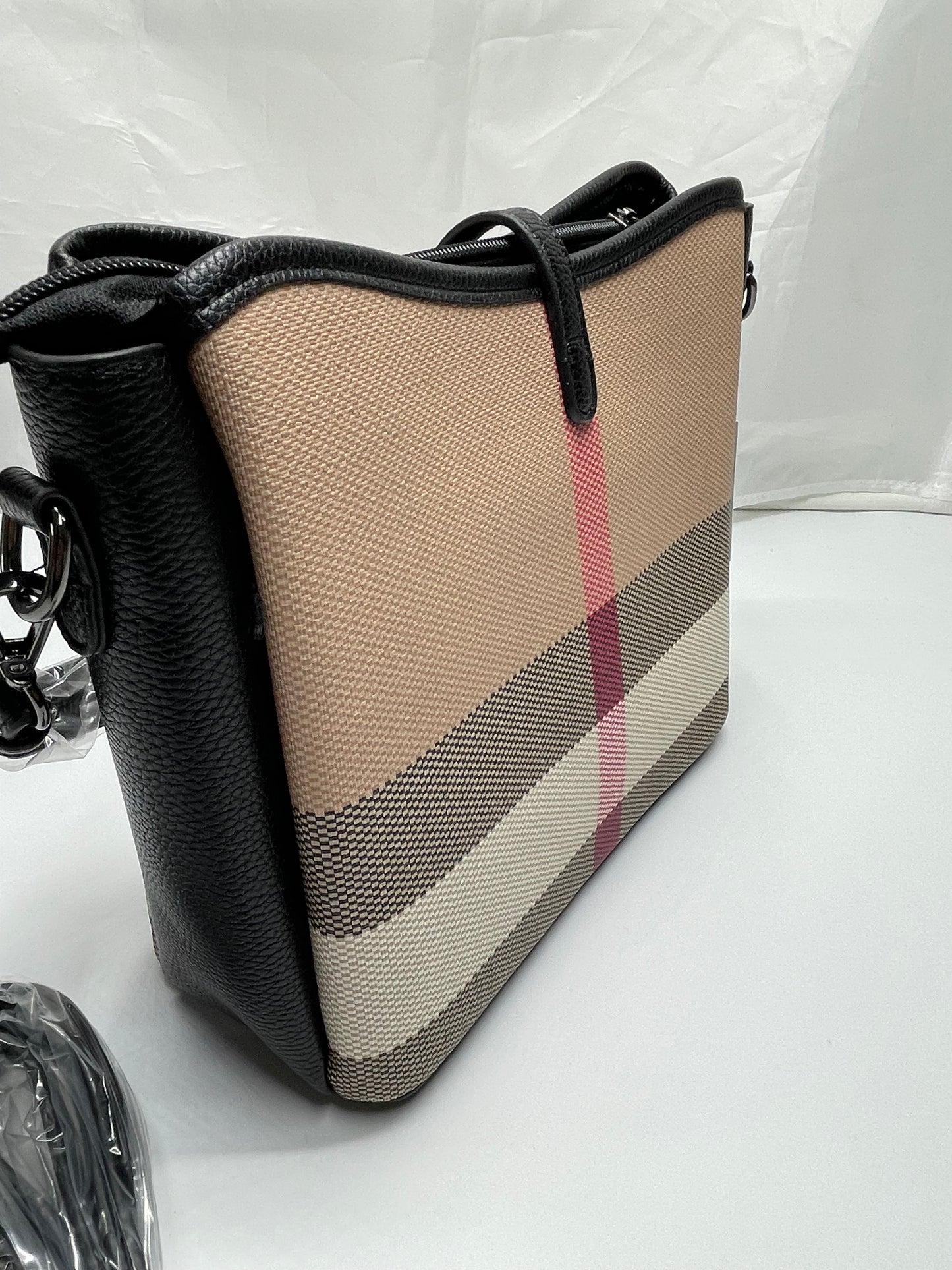 Burberry bucket style bag with long strap shoulder/handbag