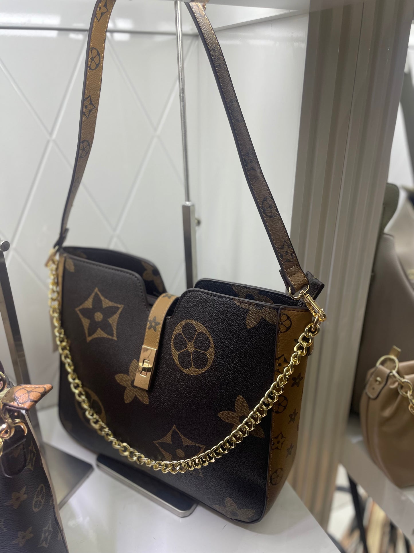 Lv handbags shoulder bag with chain and strap