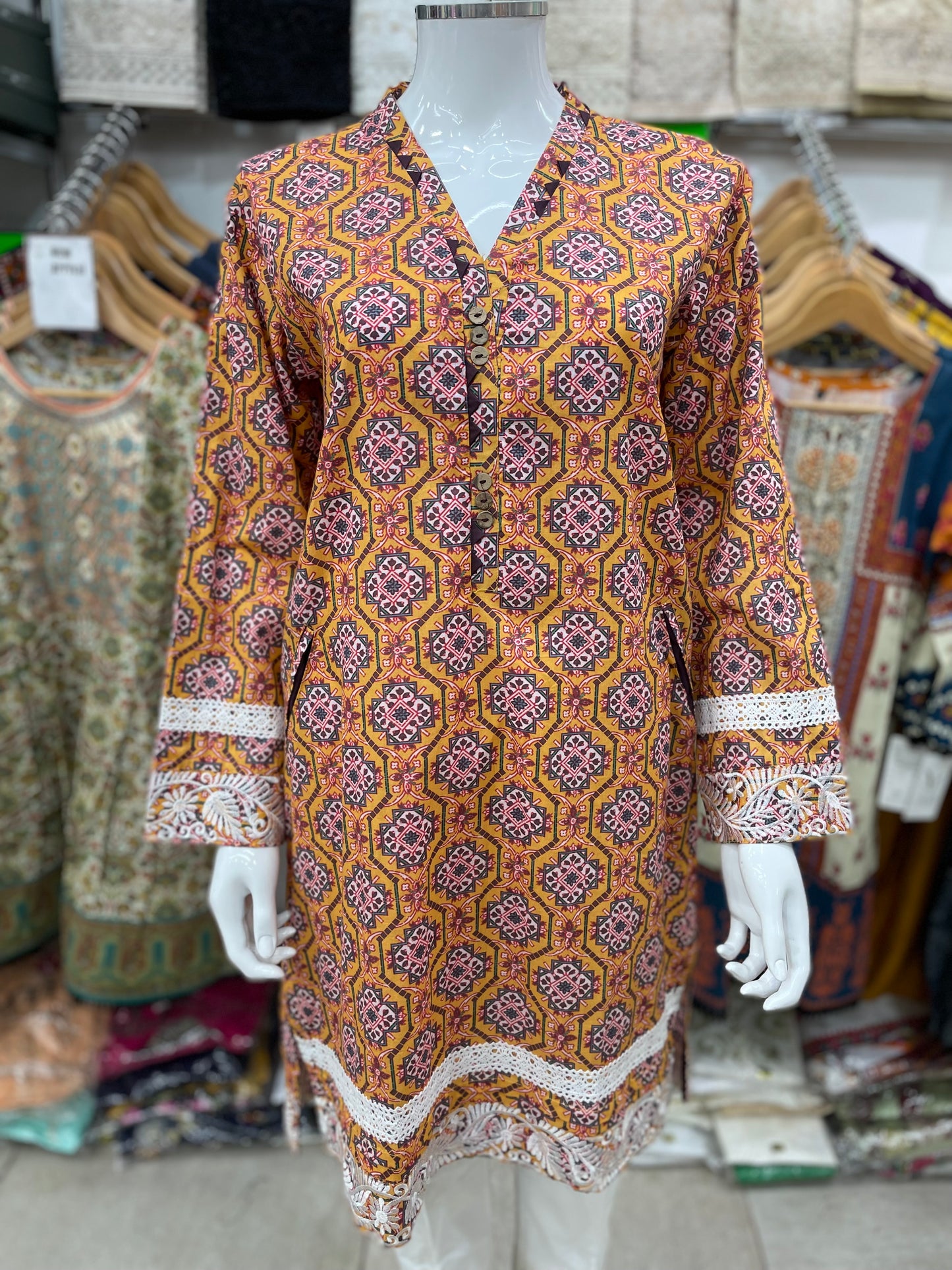 Gul Ahmed pret casual lawn cambrick kurta